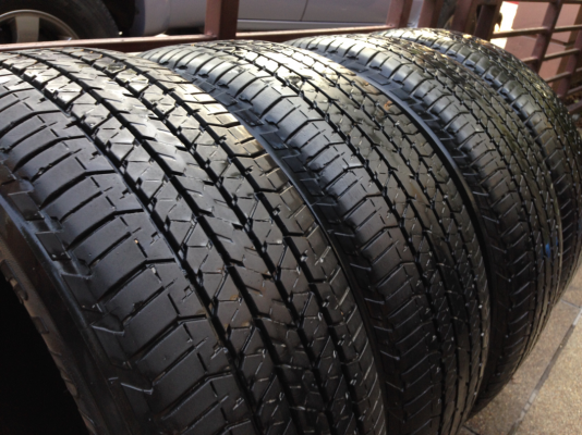 ยาง Bridgestone 255 60 18 ดอกเต็ม ไม่มีปะ ราคาไม่แพง