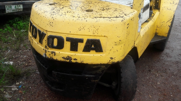 Toyota 2FD25 เครื่องโตโยต้าเดิมๆ ดีเซล เสาสูง 4 เมตร ยกได้ 2.5 ตัน ล้อคู่ จ.นราธิวาส Toyota 2FD25 เครื่องโตโยต้าเดิมๆ ดีเซล เสาสูง 4 เมตร ยกได้ 2.5 ตัน ล้อคู่ จ.นราธิวาส