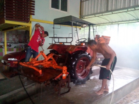 รถไถ่นาคูโบต้า 2 เพลา พร้อมใช้งาน...