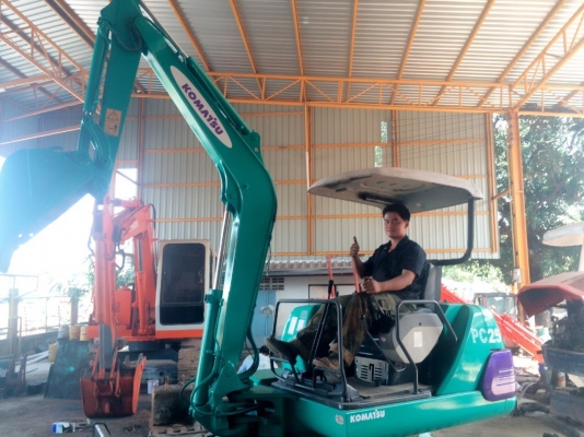 ขายด่วน KUMATSU PC25-1 รุ่น7 สภาพสวยพร้อมใช้งาน เครื่องดี ระบบไว ปั้มดี ช่วงล่างสวย มีใบอินวอย ขายด่วน KUMATSU PC25-1 รุ่น7 สภาพสวยพร้อมใช้งาน เครื่องดี ระบบไว ปั้มดี ช่วงล่างสวย มีใบอินวอย