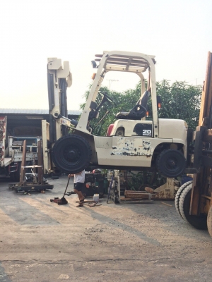 -:-*&bull;*ข า ย ร ถ ย ก นำ เ ข้ า*&bull;*-:-Nissan j02a25 เครื่องดีเซล เกียร์ธรรมดา สนใจติดต่อ083-062-0223(ปอนด์)