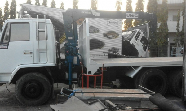 สิบล้อ อีซูซุ FVM 195เพาเดียว ติดเครน 3.9ตัน ท้ายลากแม็กโค 200 สภาพดีสวยเดิมๆ เล่มทะเบียนพร้อมโอน ขาย 695,000บ เทนเลอน์1เพา ติเครน 3ตัน ราคาเบาๆ