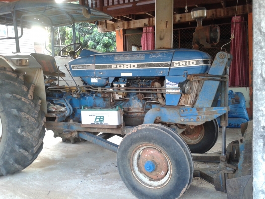 ขายฟอร์ด 6600เสื้อลาย อุปกรณ์พร้อมใช้ รถบ้านสวยๆ