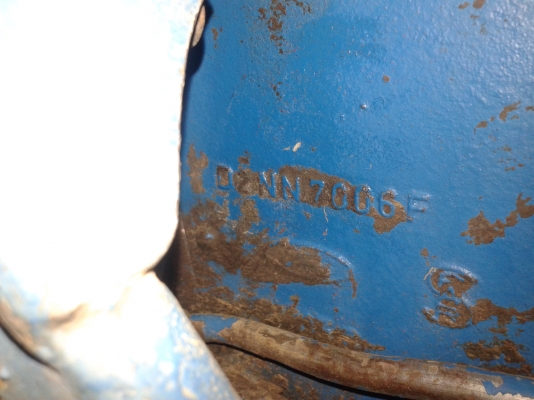 ขายฟอร์ด 6600เสื้อลาย อุปกรณ์พร้อมใช้ รถบ้านสวยๆ