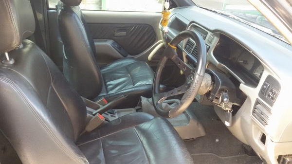 ขาย อีซูซุ ดราก้อน พาวเวอปี2002 ไฟฟ้า ราคา159000 สนใจโทร 0805669540 หรือ 0866668500