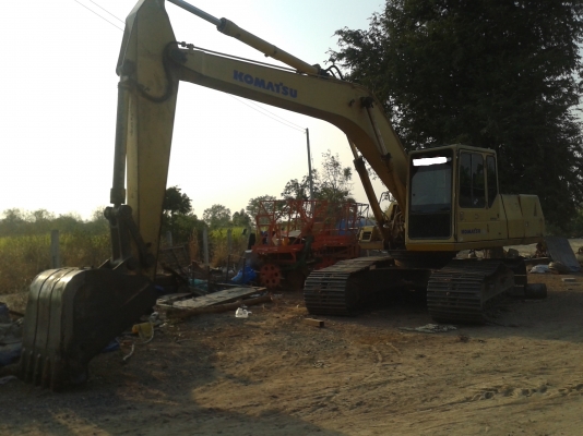 ขายPC200รุ่น5 รถพร้อมใช้สุดๆ