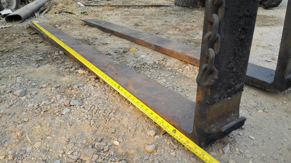 ==== SOLD ==== งาโฟล์คลิฟ ยาว 1.9 เมตร ใช้กับรถขนาด 2-3 ตัน สภาพสวยเดิมๆ พร้อมใช้งาน.