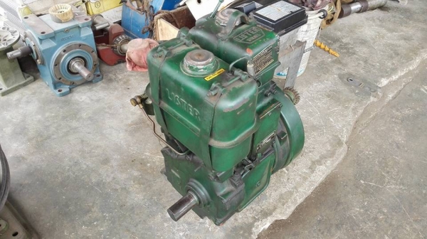 ** ขายแล้วครับ!! ** เครื่องยนต์ดีเซล LISTER DIESEL Made in England 6 HP. 1800 RPM. มาเทสก่อนได้!!