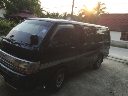 รถตู้Toyota เครื่อง2lดีเซล2.5lสภาพพพร้อมใช้งาน