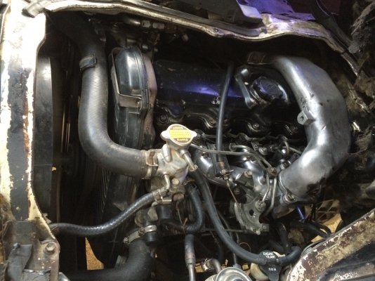 รถตู้Toyota เครื่อง2lดีเซล2.5lสภาพพพร้อมใช้งาน