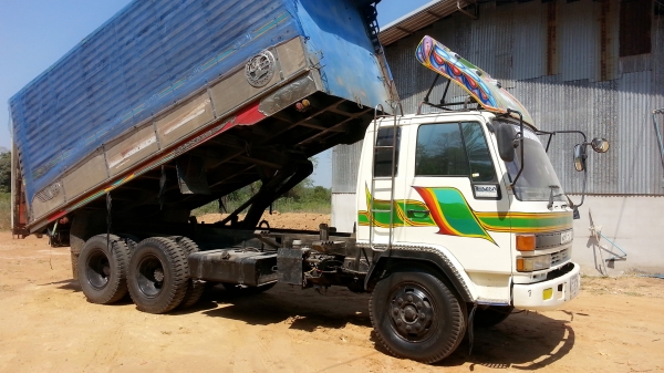 สิบล้อ2คันเจ้าของขายเอง