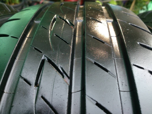 ขายยาง บริดสโตน อีโคเปีย 205/65R15 ยางสัปดาห์ที่26 ปี14 ดอกยางหนาเต็มสดนิ่มลึกเท่ากันไม่ร้าวไม่แตกบายไม่มีปะสวยๆ จำนวน 1 ชุด ขายยาง บริดสโตน อีโคเปีย 205/65R15 ยางสัปดาห์ที่26 ปี14 ดอกยางหนาเต็มสดนิ่มลึกเท่ากันไม่ร้าวไม่แตกบายไม่มีปะสวยๆ จำนวน 1 ชุด