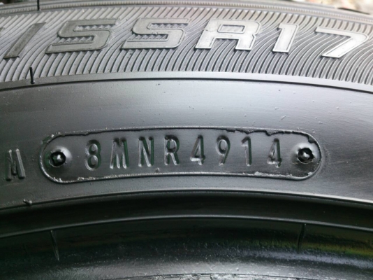 ขายยาง DUNLOP LM704 215/55R17 ยางสัปดาห์ที่49ปี14 ดอกยางหนาสดนิ่มเท่ากันไม่แตกลายไม่ร้าวสวยๆ จำนวน 1 ชุด ขายยาง DUNLOP LM704 215/55R17 ยางสัปดาห์ที่49ปี14 ดอกยางหนาสดนิ่มเท่ากันไม่แตกลายไม่ร้าวสวยๆ จำนวน 1 ชุด