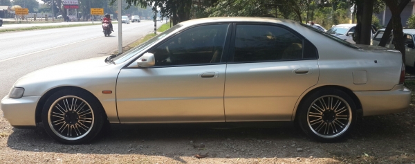 ขายแอ็คคอร์ดไฟ2ก้อนสภาพนางฟ้า