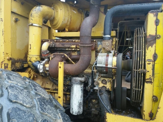 ขายรถบด CAT CS 563 เอกสารใบแจ้งจำหน่าย 2 เพลาเปลือกเดียว 11130 กก, สั่นสะเทือน ราคา 580000