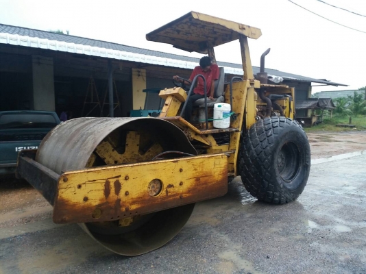 ขายรถบด CAT CS 563 เอกสารใบแจ้งจำหน่าย 2 เพลาเปลือกเดียว 11130 กก, สั่นสะเทือน ราคา 580000