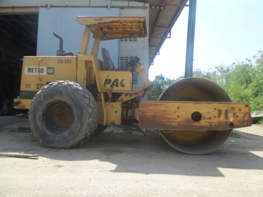 ขายรถบด CAT CS 563 เอกสารใบแจ้งจำหน่าย 2 เพลาเปลือกเดียว 11130 กก, สั่นสะเทือน ราคา 580000