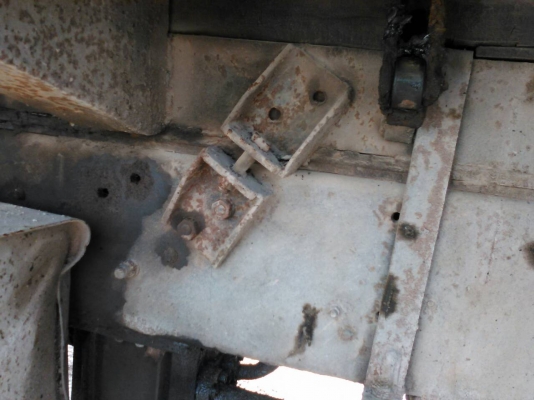 สิบล้อ มิตซู ไอ้หลง FN 527MA 195 ดั้ม 2เพา สโลส 6 เกียร์เดืม สภาพเดิมๆพร้อมใช้งาน เล่มทะเบียนพร้อมโอน สิบล้อ มิตซู ไอ้หลง FN 527MA 195 ดั้ม 2เพา สโลส 6 เกียร์เดืม สภาพเดิมๆพร้อมใช้งาน เล่มทะเบียนพร้อมโอน