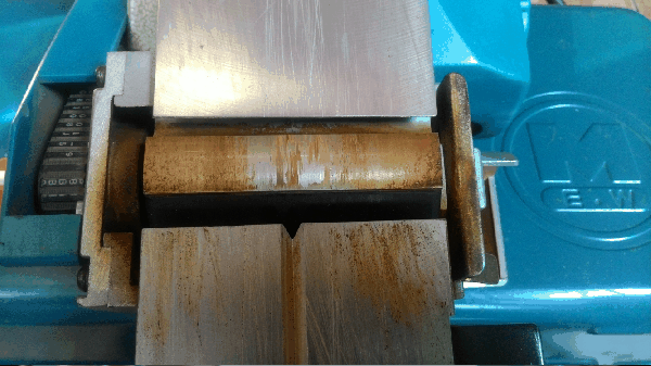 ขายด่วนกบไฟฟ้าหน้า3 MAKATA 1100 750W.16000/min.