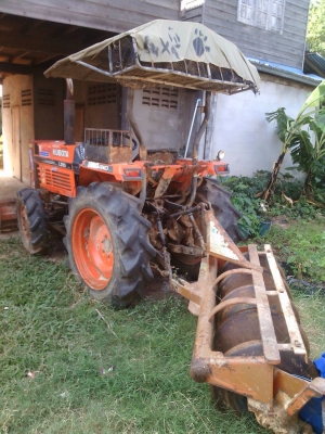 ขายคูโบต้า26แรงรถออกห้างอุปกรครบ