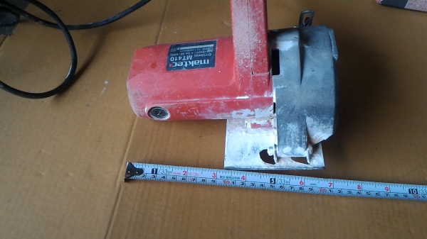 เครื่องตัดคอนกรีต ,ตัดกระเบื้อง Maktec รุ่น MT410 ใช้ตัดคอนกรีต ,ตัดหินแกรนิต ,ตัดหินอ่อน ,ตัดกระเบื้องได้ -ใช้ได้ทั้งกับใบตัดเปียกและ ใบตัดแห้ง