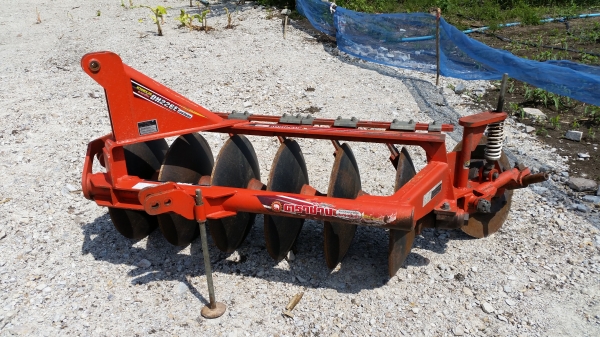 ขายรถไถคูโบต้า  KUBOTA   L 3608SP พร้อมชุดใบมีดดันหน้าคานล่าง  ผาน 6X22