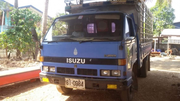 ขายรถ6ล้อ NPR110แรง ยาว4.30เมตร เอกสารพร้อมโอน สนใจโทร 090-8588220คุณนะ 093-3258446คุณบิว หรือเข้าดูสินค้าอื่นๆได้ที่ www.truck.in.th/498 หรือเพจFacebook ณรงค์ ซื้อขายรถมือสอง (เว็บไซต์ส่วนตัว) หรือFacebook คุณนะ รถบรรทุก