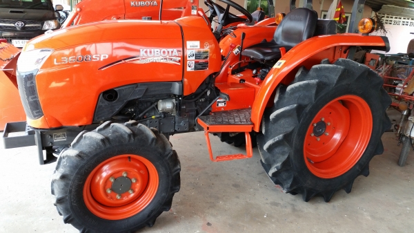 ขายรถไถคูโบต้า  KUBOTA   L 3608SP พร้อมผาน 5X22