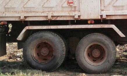 MITSUBISHI FUSO TURBO 220 HP 6D16 - TF 7058 สิบล้อดั๊มพ์ 2 เพลา กระบะดั๊มพ์เหล็ก 12 ตันของสามมิตรลอนเฉียงสภาพสวยพร้อมบรรทุกหนักได้เลยครับ เครื่องยนต์แรงดีเดิมๆไม่แตกเยิ้ม ภายในห้องเก๋งคอนโซลครบพร้อม พวงมาลัยเพาเวอร์ เกียร์ 10 Speed เดิมๆ ช่วงล่างแน่นคัชซี