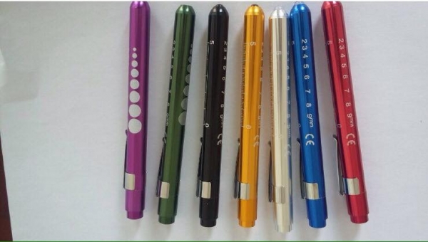 ปากกาไฟฉายส่องรูม่านตา (Penlight) ปากกาไฟฉายส่องรูม่านตา (Penlight)
