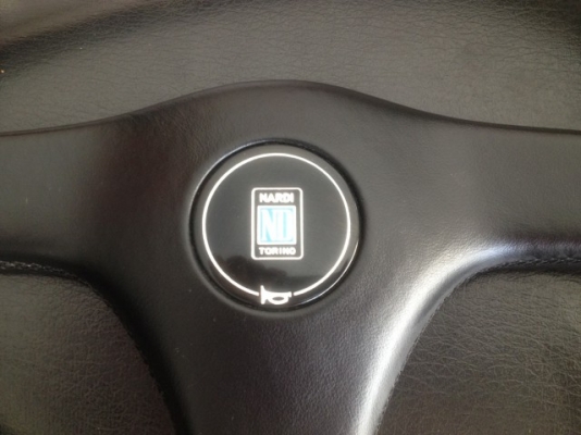 วง NARDI เเท้สามก้านเก่าญี่ปุ่นสภาพดีตามรูปครับ วง NARDI เเท้สามก้านเก่าญี่ปุ่นสภาพดีตามรูปครับ