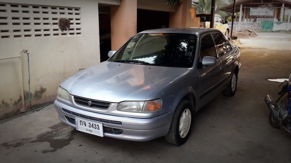 รถสวยราคาถูกอีกแล้วครับท่าน ++ รถ Toyota corolla ตูดเป็ด ติดแก๊ส Lpg +++++++ 65,000 ฿