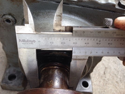 ( เหลือ 1 ตัวครับ )ขายมอเตอร์เกียร์ SEW eurodrive 1HP. 380V อัตราทด 1:16 สภาพสวย วิ่งนิ่มเดิมๆ พร้อมใช้งาน มี 2ตัวครับ