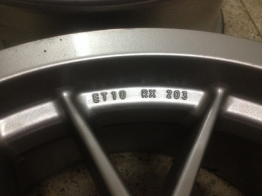 BBS RX เเท้ 17กว้าง8นิ้วอ๊อฟ10ทั้ง4วง 5รู120 BMW เก่าญี่ปุ่นเเท้สภาพดี BBS RX เเท้ 17กว้าง8นิ้วอ๊อฟ10ทั้ง4วง 5รู120 BMW เก่าญี่ปุ่นเเท้สภาพดี