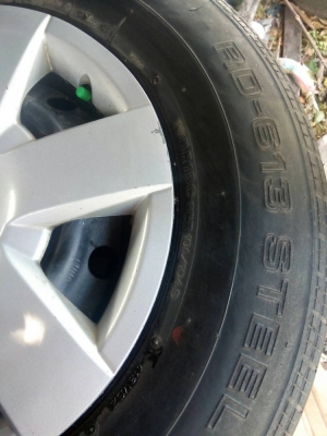 ขายล้อกระทะแท้ติดรถตู้ป้ายแดงพร้อมยาง BRIDGESTONE 195R15C ชุด 4 ล้อ พร้อมใช้งาน
