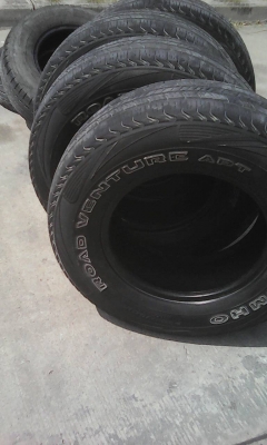 235/70R15 KUMHO ROAD VENTURE APT ชุด 4 เส้น  tel.081-427-3941ไอดีไลน์ autobot107