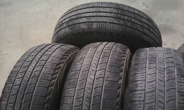 235/70R15 KUMHO ROAD VENTURE APT ชุด 4 เส้น tel.081-427-3941ไอดีไลน์ autobot107 235/70R15 KUMHO ROAD VENTURE APT ชุด 4 เส้น tel.081-427-3941ไอดีไลน์ autobot107