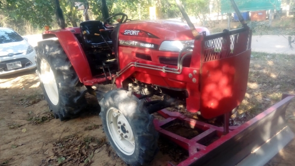 ขาย แทร๊กเตอร์ยันม่า EF494T ขาย แทร๊กเตอร์ยันม่า EF494T