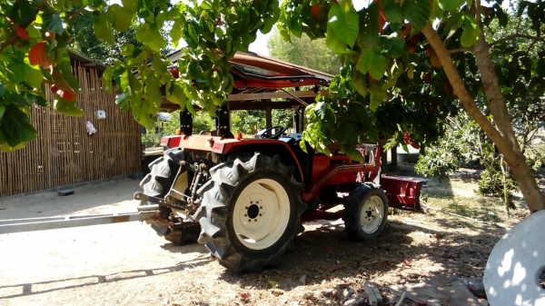 ขาย แทร๊กเตอร์ยันม่า EF494T ขาย แทร๊กเตอร์ยันม่า EF494T