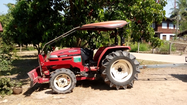 ขาย แทร๊กเตอร์ยันม่า EF494T ขาย แทร๊กเตอร์ยันม่า EF494T