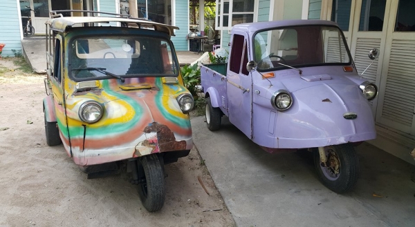 ขายตุ๊กๆหน้ากบสองคันครับ ทะเบียนแท้ทั้งคู่ครับ