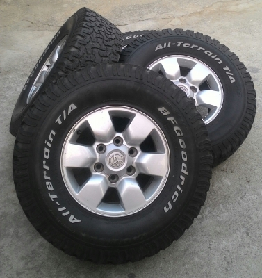 ขายยางBF31R15พร้อมล้อ