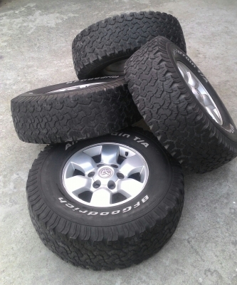 ขายยางBF31R15พร้อมล้อ