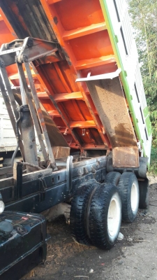 ขายรถบรรทุก10ล้อมิตซูบิชิสองเพลาด้ัม