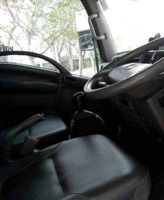 ขายราคา 465,000บ หกล้อ อีซูซุ NMR130ปี56 รถห้าง ช่วงยาว4.30ม สภาพพร้อมใช้สวยจัดเดิมๆ เล่มทะเบียนพร้อมโอน