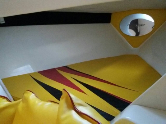 ขายเรือเร็วChallenger DC33 2006 เครื่อง mercruiser 496 mag สองเครื่อง ขายเรือเร็วChallenger DC33 2006 เครื่อง mercruiser 496 mag สองเครื่อง