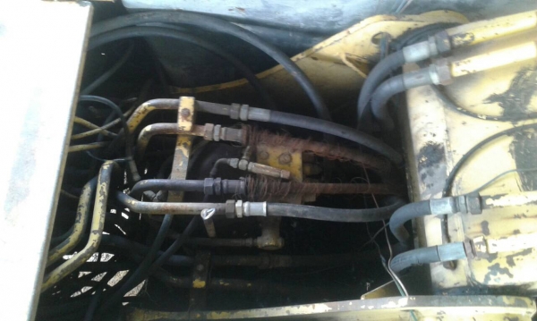 รถขุด SK200-3 M///..S/N16091..รถเดิมใช้งานได้ปกติ..รถดี สีสรรย์ไม่สวย