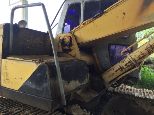 รถขุด SK200-3 M///..S/N16091..รถเดิมใช้งานได้ปกติ..รถดี สีสรรย์ไม่สวย