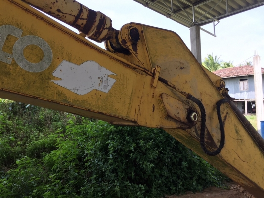 รถขุด SK200-3 M///..S/N16091..รถเดิมใช้งานได้ปกติ..รถดี สีสรรย์ไม่สวย