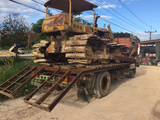 รถแทรกเตอร์CAT  D4D..ตีนเป็ด ฝาบาง เครื่องดีมาก....ใช้งานได้ปกติ